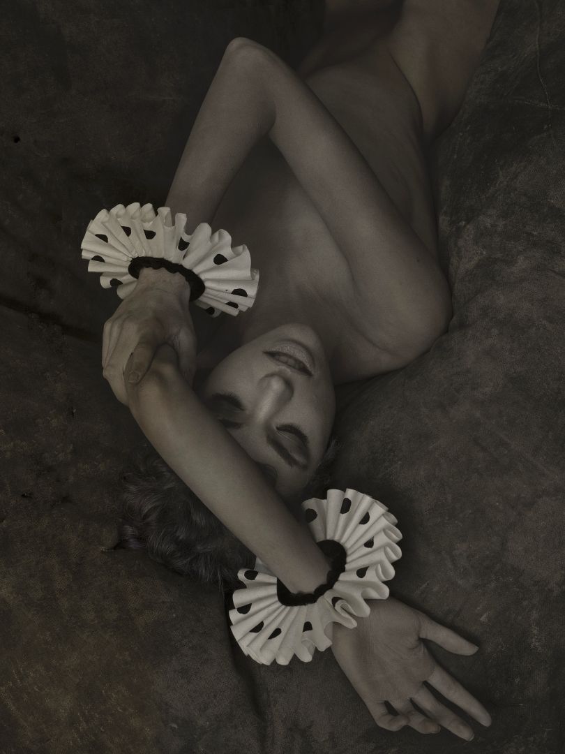 Albert WATSON (*1942, Scotland): Cora Keegan, 'Dreamscape', New York City – Christophe Guye Galerie