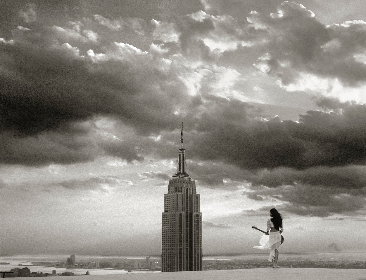 Albert WATSON (*1942, Scotland): Sade 'NYC' – Christophe Guye Galerie