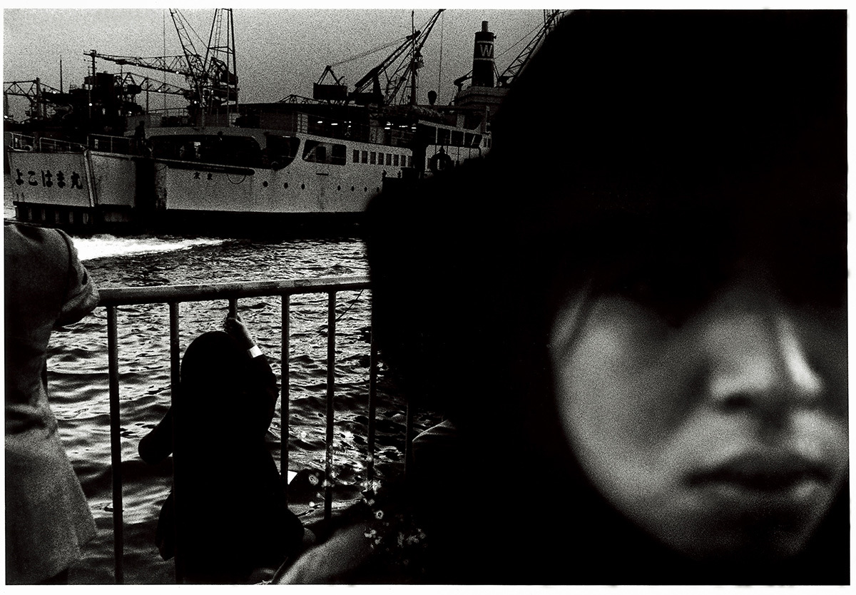 Daido MORIYAMA (*1938, Japan): Strait – Christophe Guye Galerie