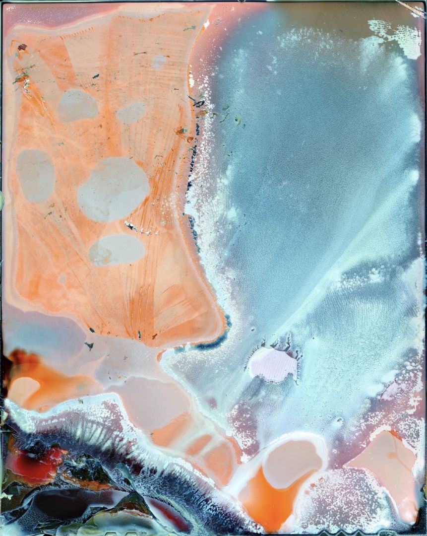 Daisuke YOKOTA (*1983, Japan): Untitled (from the series Color Photographs) – Christophe Guye Galerie