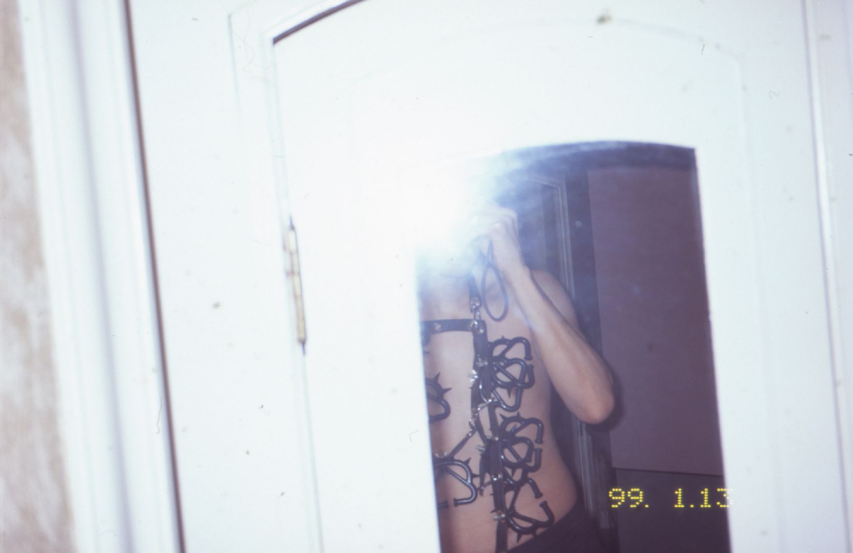 Daisuke YOKOTA (*1983, Japan): Untitled (from the series Room/monitor) – Christophe Guye Galerie