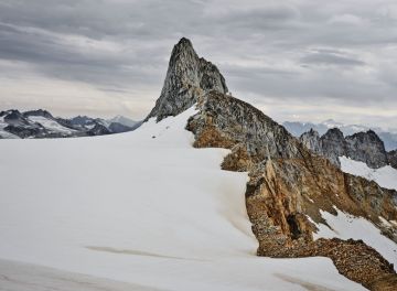 Edward BURTYNSKY (*1955, Canada): Coast Mountains #12, Near Mount Waddington, British Columbia, Canada – Christophe Guye Galerie