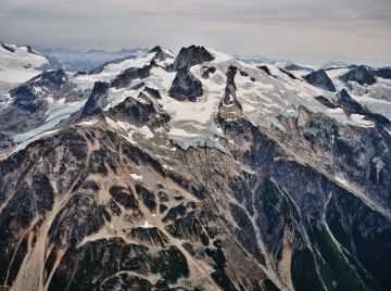 Edward BURTYNSKY (*1955, Canada): Coast Mountains #8, British Columbia, Canada – Christophe Guye Galerie