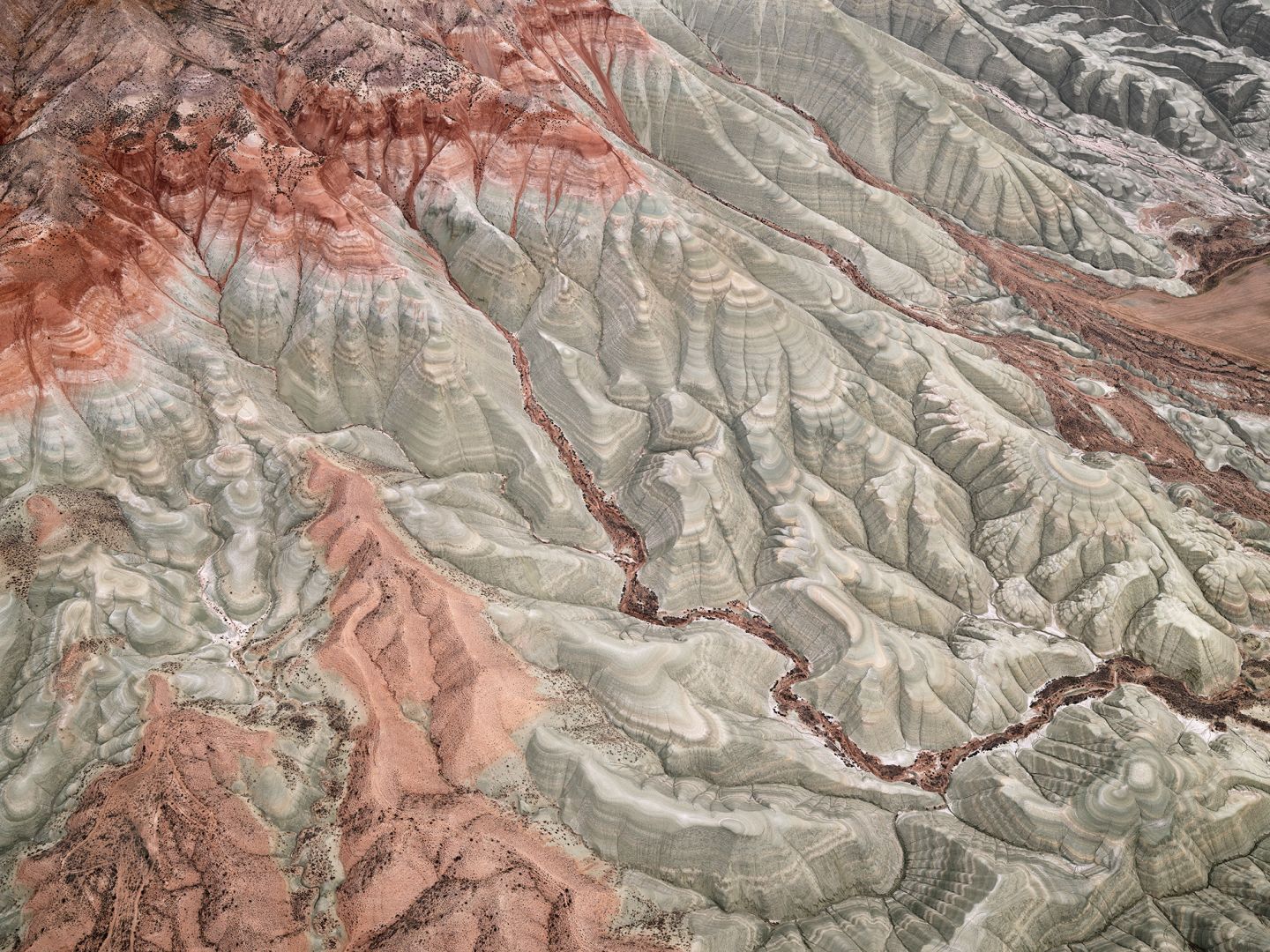 Edward BURTYNSKY (*1955, Canada): Erosion #4, Nallıhan, Ankara Province, Türkiye – Christophe Guye Galerie