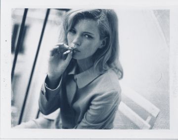 Ellen VON UNWERTH (*1954, Germany): Kate Moss, Paris – Christophe Guye Galerie