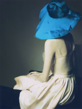 Erik MADIGAN HECK (*1983, United States): The Blue Hat, Old Future – Christophe Guye Galerie