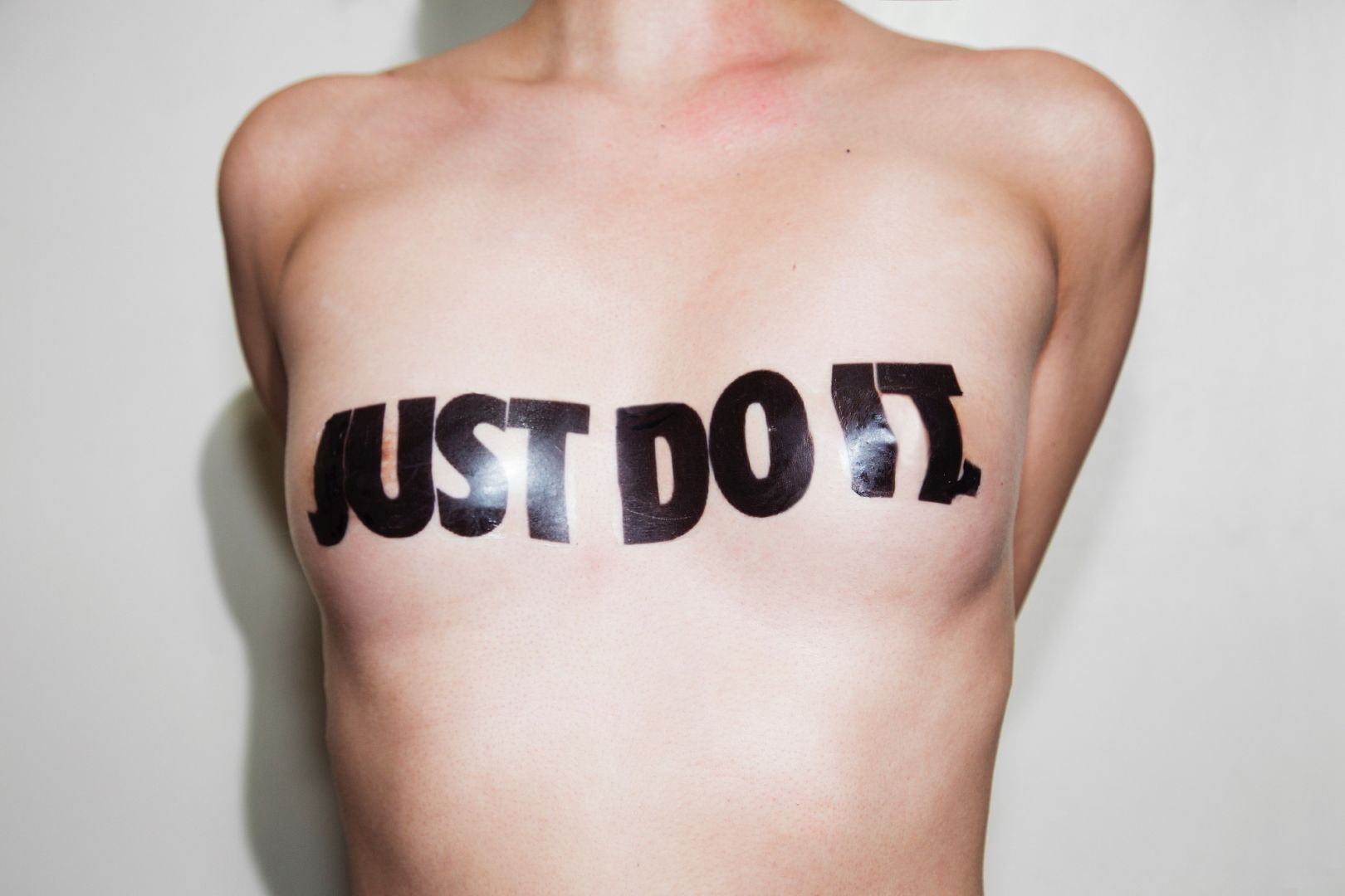 JOHN Yuyi (*1991, Taiwan): Just do it – Christophe Guye Galerie