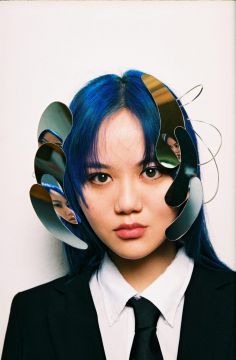 JOHN Yuyi (*1991, Taiwan): Mirror me 2 – Christophe Guye Galerie