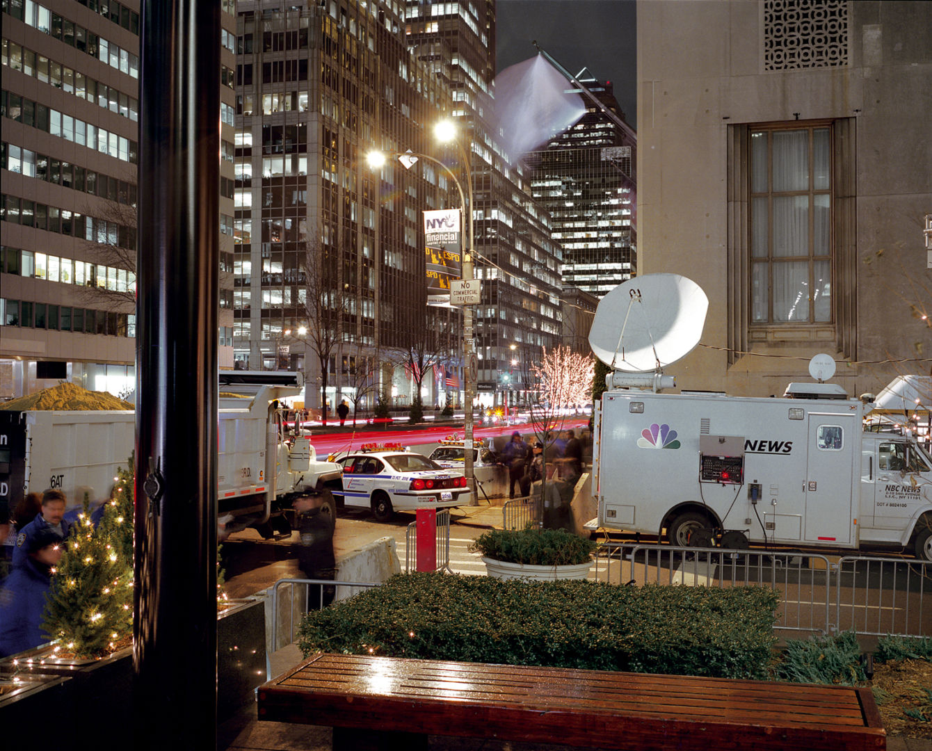 Jules SPINATSCH (*1964, Switzerland): Around Hotel Astoria, Sector B 10/12 (Temporary Discomfort III, Corporate Walls, NY) – Christophe Guye Galerie