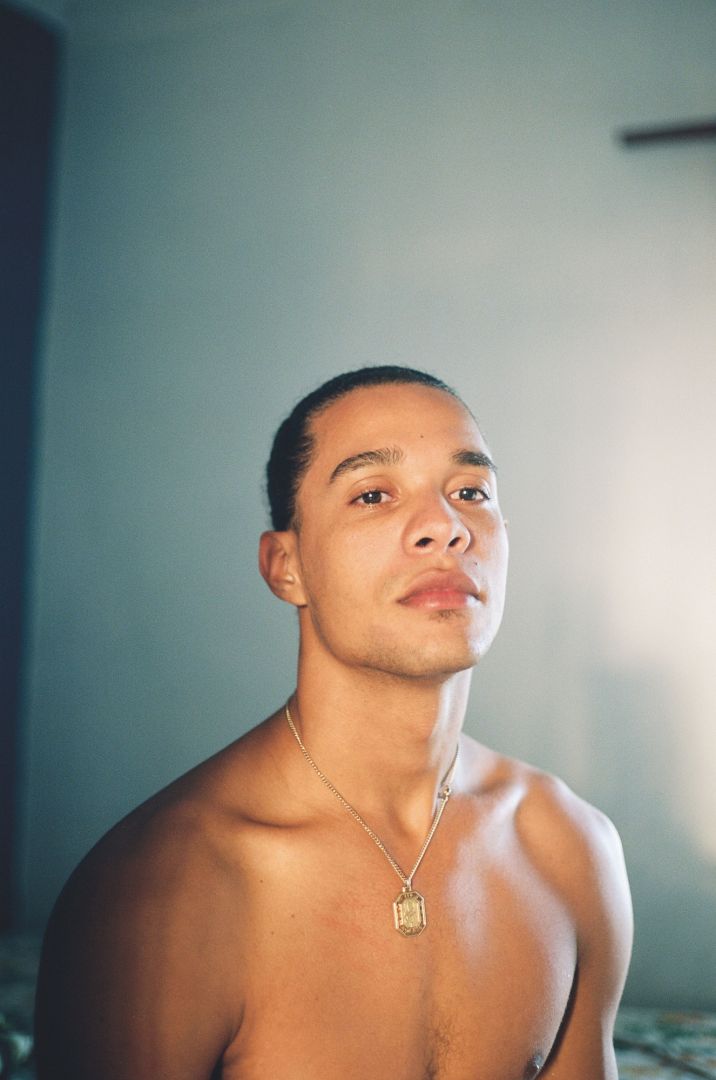 Karla HIRALDO VOLEAU (*1992, French-Dominican): Denichel azul – Christophe Guye Galerie