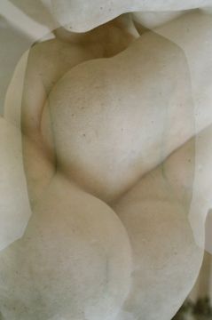 Lina SCHEYNIUS (*1981, Sweden): Untitled (Touching) – Christophe Guye Galerie