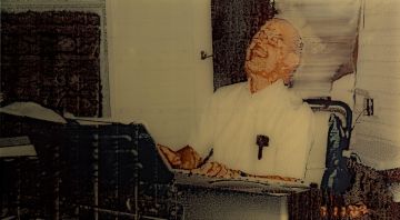 Seba Kurtis: Dr. Bruce Ivins Playing Keyboard In Church 2004 – Christophe Guye Galerie