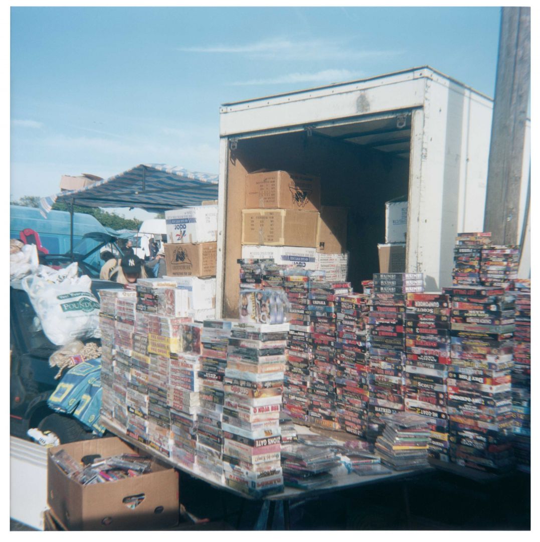 Stephen GILL (*1971, Great Britain): Untitled, from the series 'Hackney Wick‘ – Christophe Guye Galerie