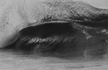 Anthony FRIEDKIN (*1949, America): Ice Wave, Zuma Beach, California, U.S.A. – Christophe Guye Galerie