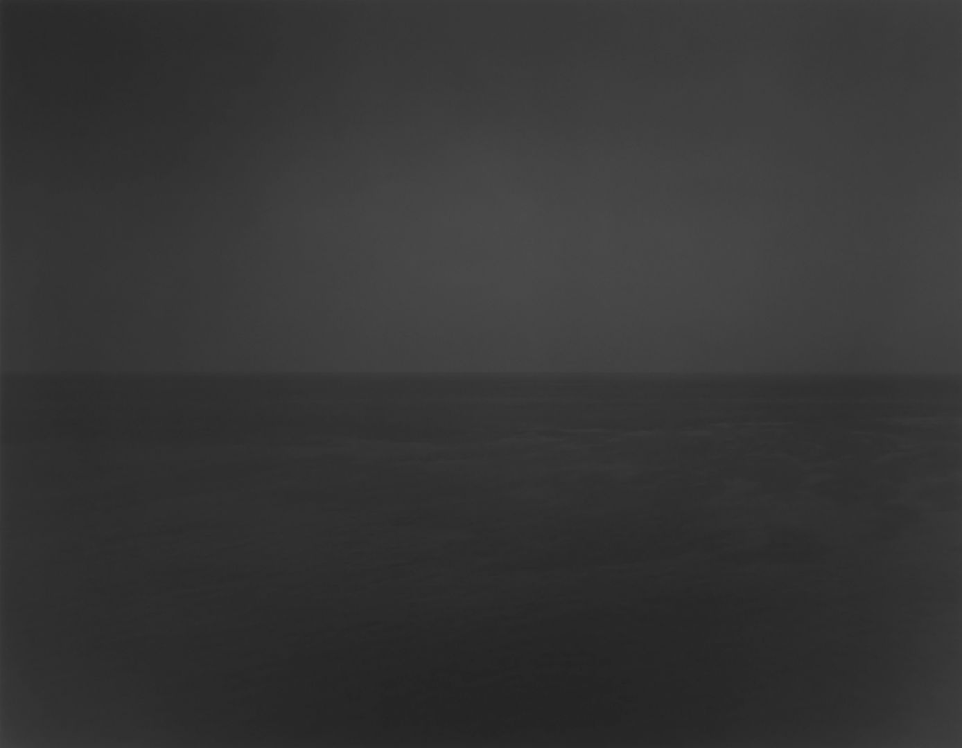 Hiroshi SUGIMOTO (*1948, Japan): (357) Ionian Sea, Santa Cesarea – Christophe Guye Galerie
