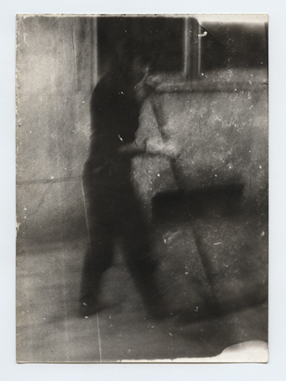 Miroslav Tichy: Untitled, MT Inv. No 15-2-173 – Christophe Guye Galerie