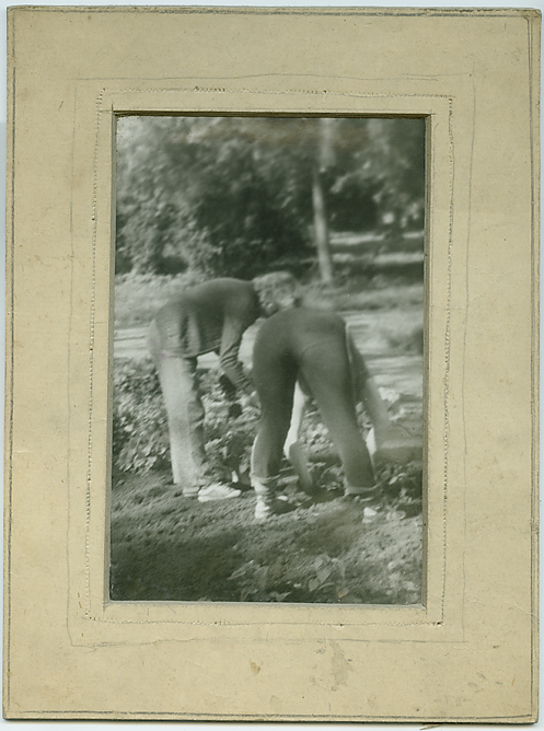 Miroslav Tichy: Untitled, MT Inv. No 7-3-11 – Christophe Guye Galerie