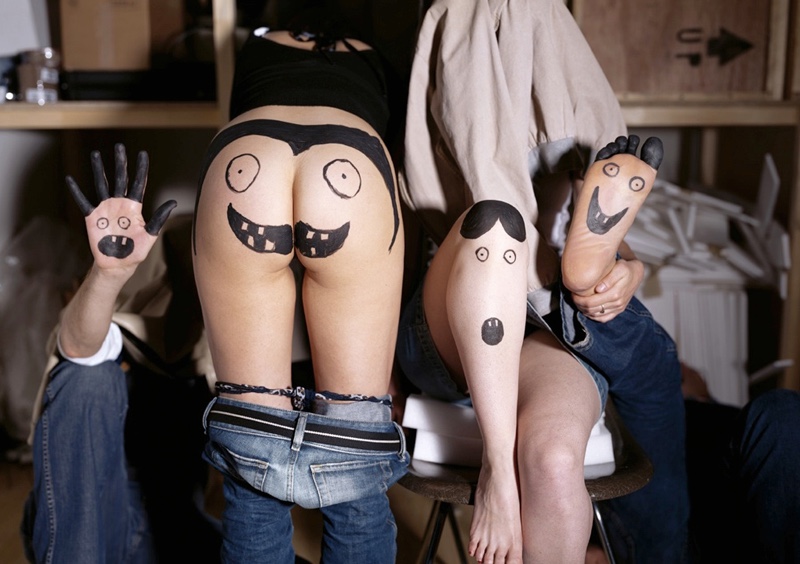 Christophe Guye Galerie Olaf Breuning Mr Hand Mrs Ass Mrs Knee And Mr Foot