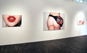  Installation Views – Icons of Tomorrow. Contemporary Fashion Photography 2012 – Christophe Guye Galerie