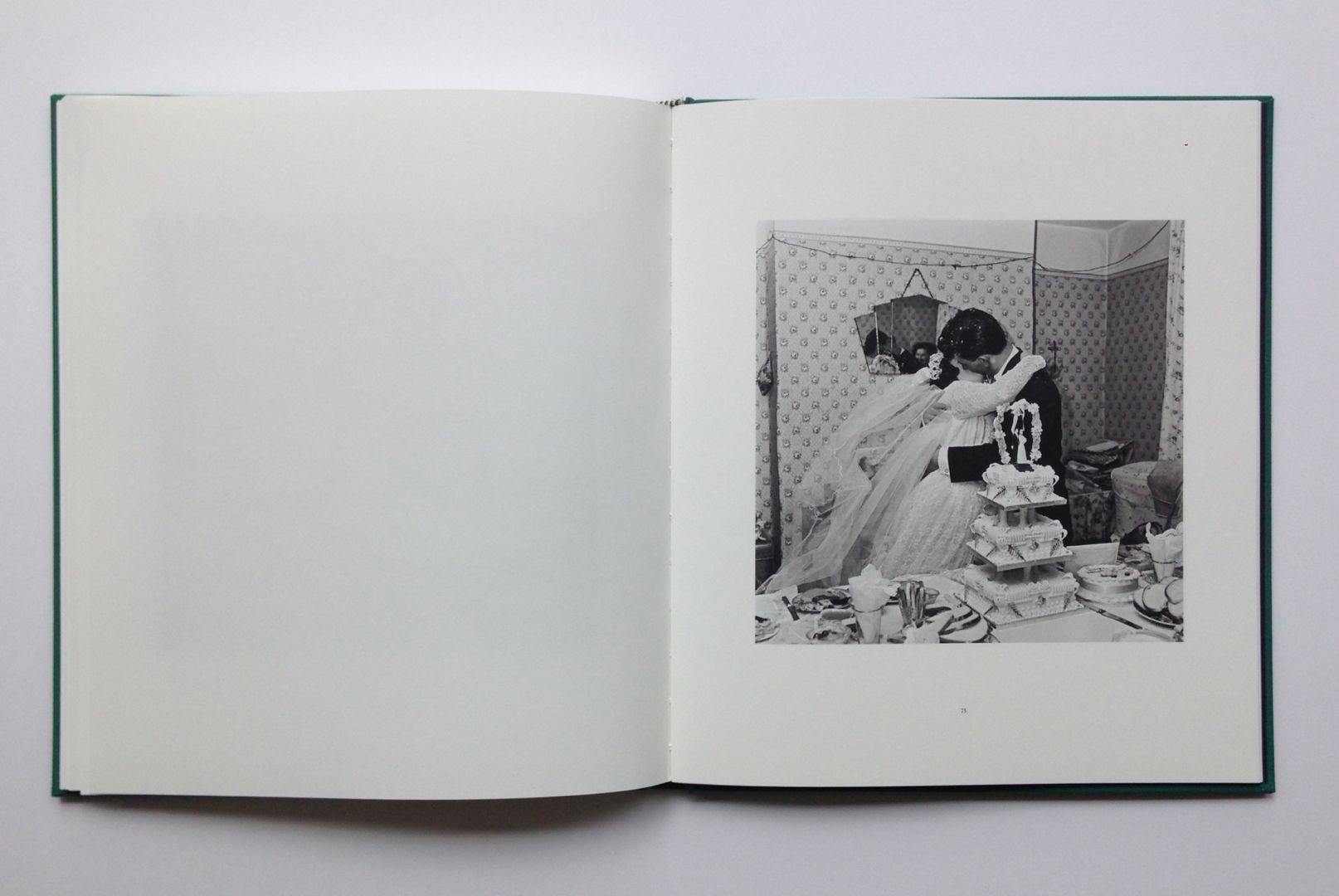 Stephen Gill – Hackney Kisses